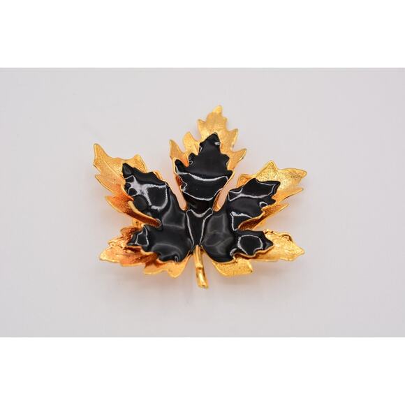 Vintage Maple Leaf Pin Brooch Black Enamel Shiny Gold Tone Autumn 1990s BinAH - Picture 4 of 12